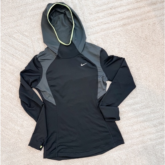 Nike Tops - NWOT! Women’s Nike Dri-Fit Lightweight Hoodie - Size Small